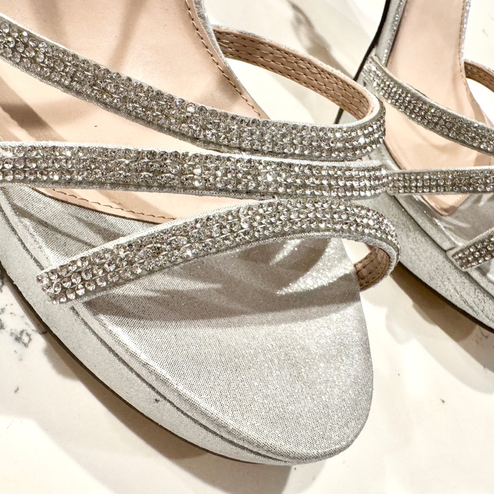 Nina Women's Saralyn Silver Platform Block Evening Sandals NWOT - Picture 9 of 14